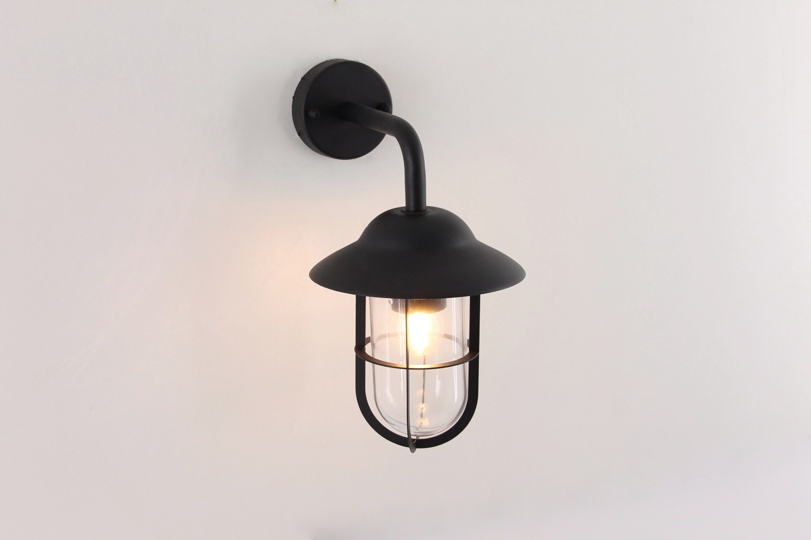 Buiten wandlamp zwart neerwaarts 40262 Buiten wandlamp zwart neerwaarts 40262