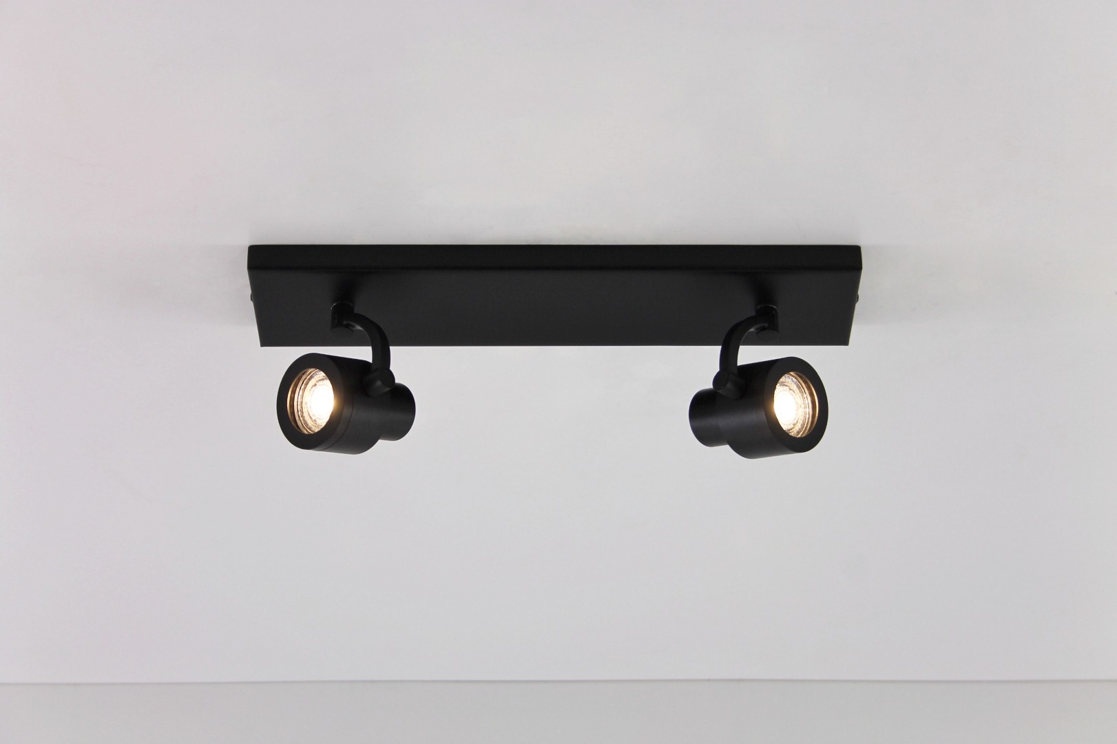Opbouwspot zwart 2-lichts 39471 Opbouwspot zwart 2-lichts 39471