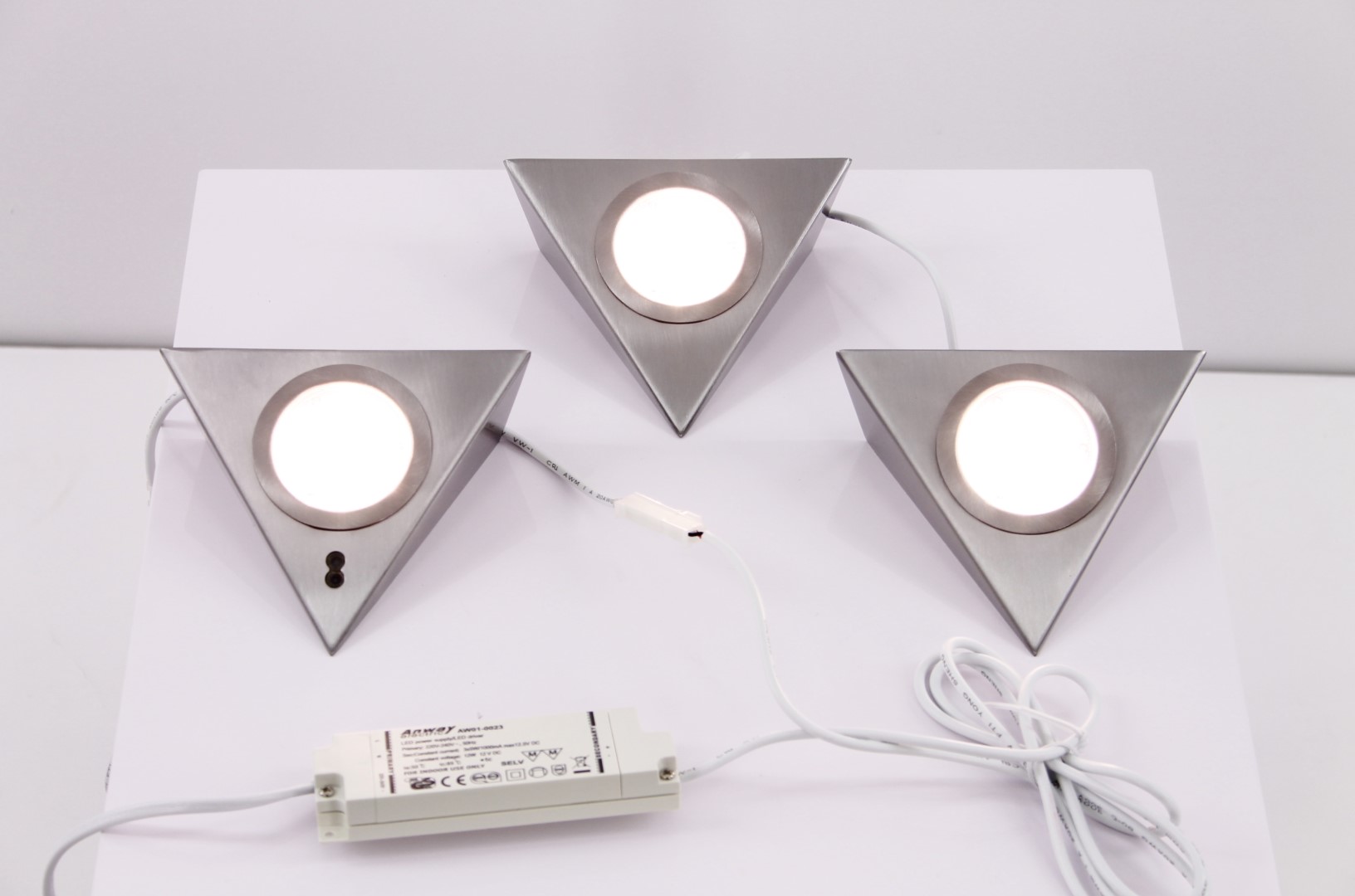 LED Keuken onderbouw verlichting driehoek rvs 38173 LED Keuken onderbouw verlichting driehoek rvs 38173