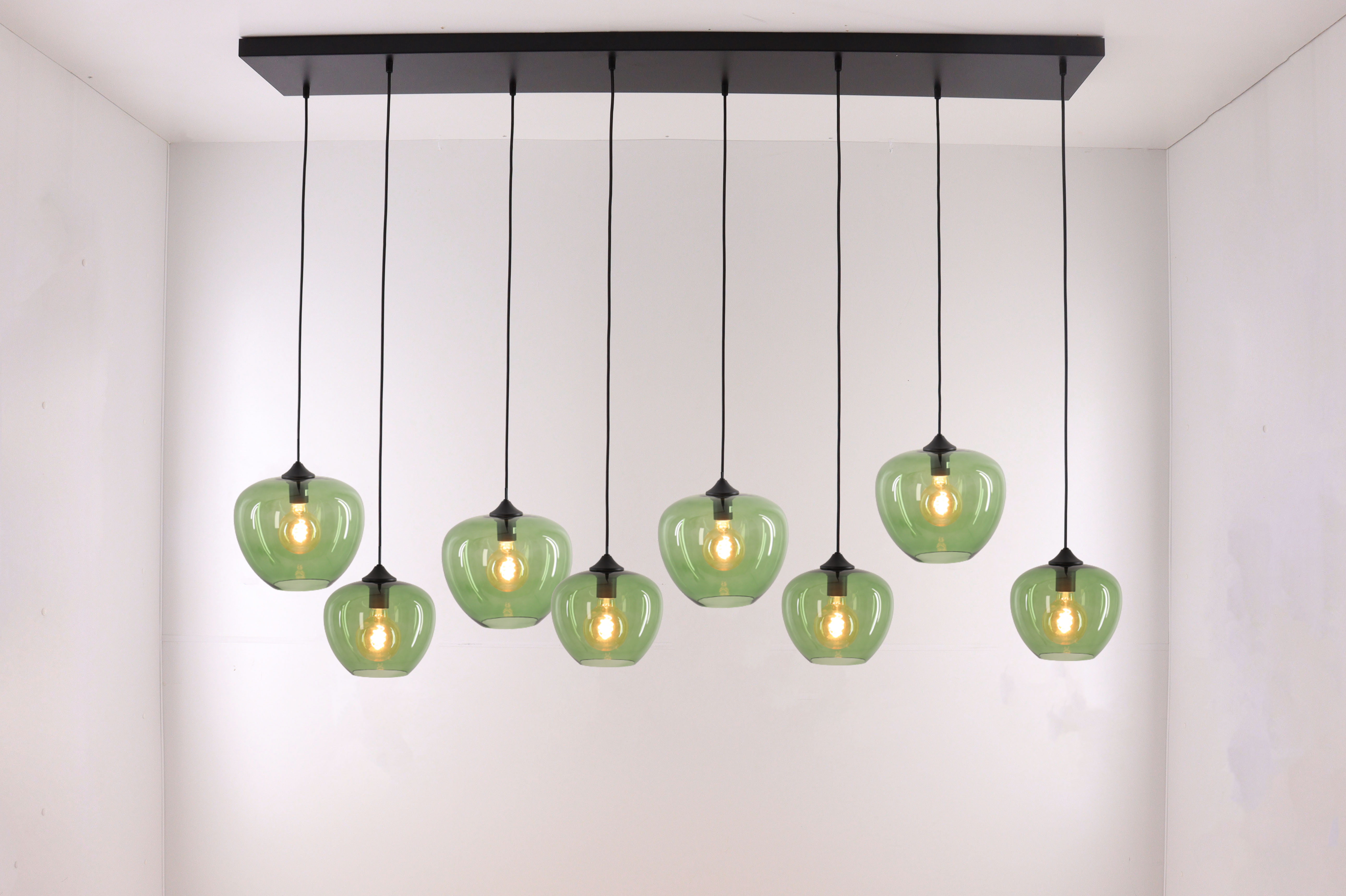 broeden Beven Thespian Groen glazen hanglamp 8-lichts aan balk