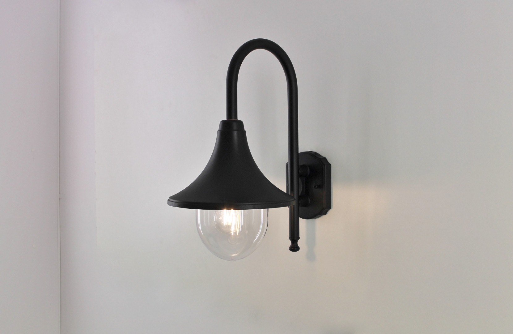 Buiten wandlamp zwart neerwaarts 35320 Buiten wandlamp zwart neerwaarts 35320
