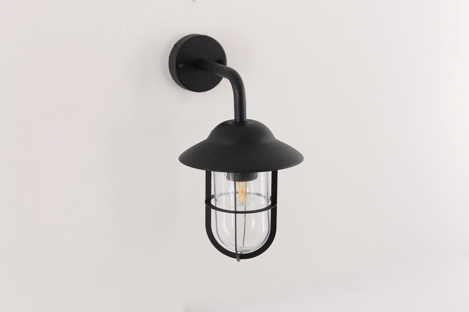 Buiten wandlamp zwart neerwaarts 40262 Buiten wandlamp zwart neerwaarts 40262
