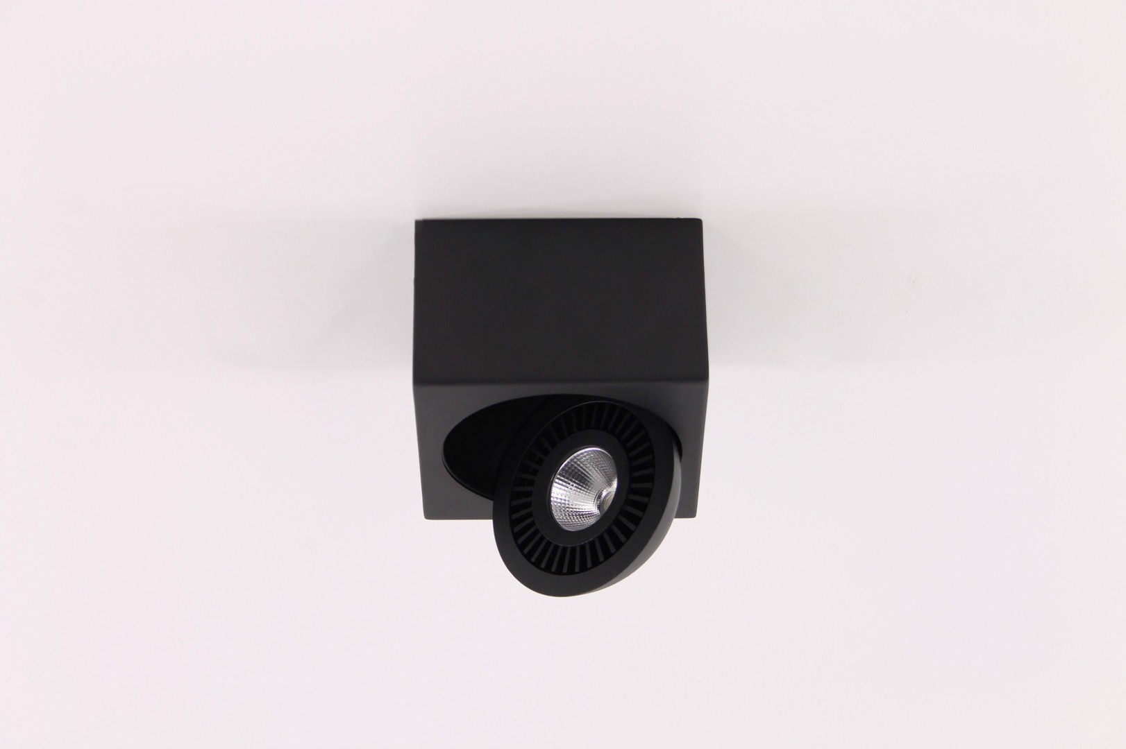 Opbouwspot zwart vierkant 1-lichts LED 40897 Opbouwspot zwart vierkant 1-lichts LED 40897