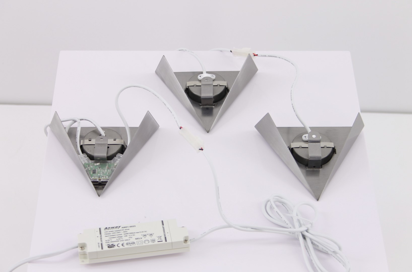 LED Keuken onderbouw verlichting driehoek rvs 38173 LED Keuken onderbouw verlichting driehoek rvs 38173