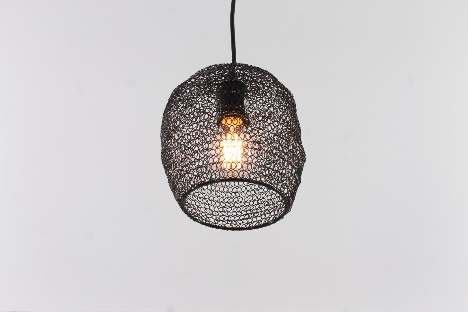 Hanglamp zwart gaas klein 18cm 39196 Hanglamp zwart gaas klein 18cm 39196