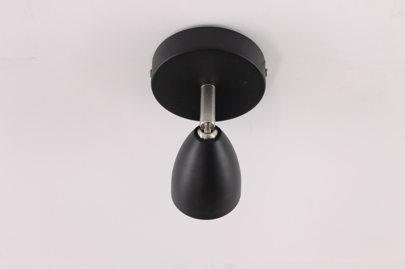 Opbouwspot zwart 1-lichts 40881 Opbouwspot zwart 1-lichts 40881