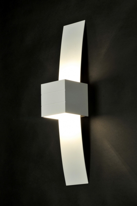 Wandlamp blok wit lang 33901 Wandlamp blok wit lang 33901