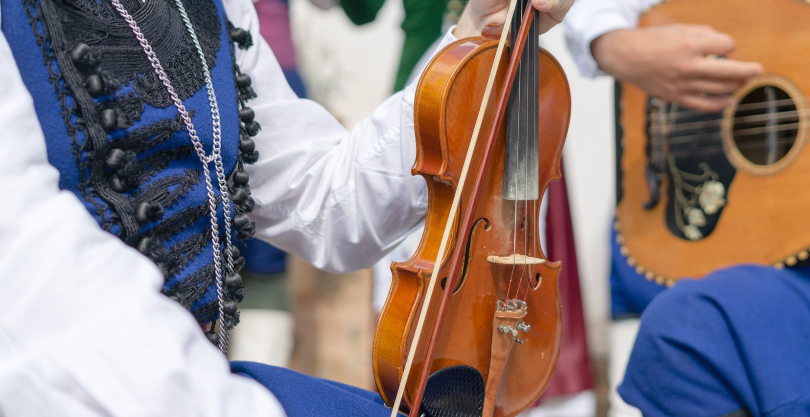 Traditional events with Cretan music and dances