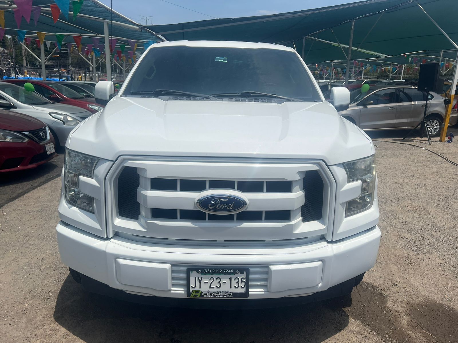 Ford F150 2017 crew cab. 4x2 v6 Automático