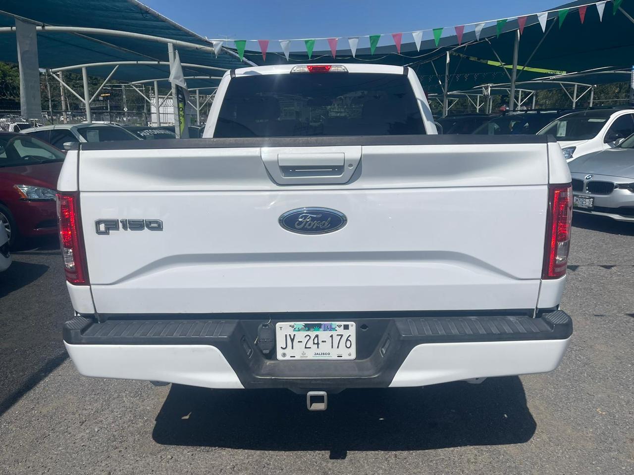 Ford F150 2016 REG CAB 4X2 Automático