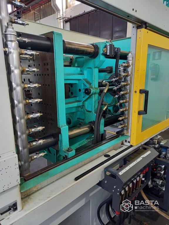 Arburg 570C 2000 - 675  Advance (servo), 220 ton