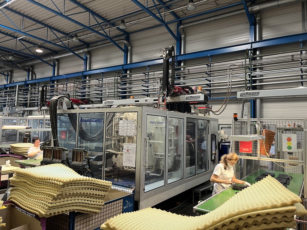 Krauss Maffei KM 8000 -5000MC (2003)