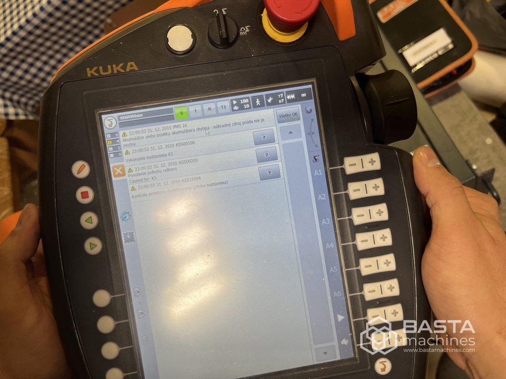 (2013) Kuka KR6 R900 sixx