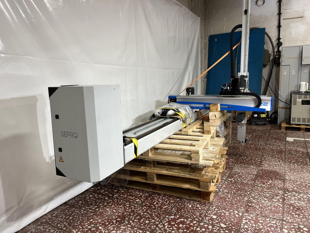 (2018) Sepro Success 22, Robot liniowy X=2000 mm