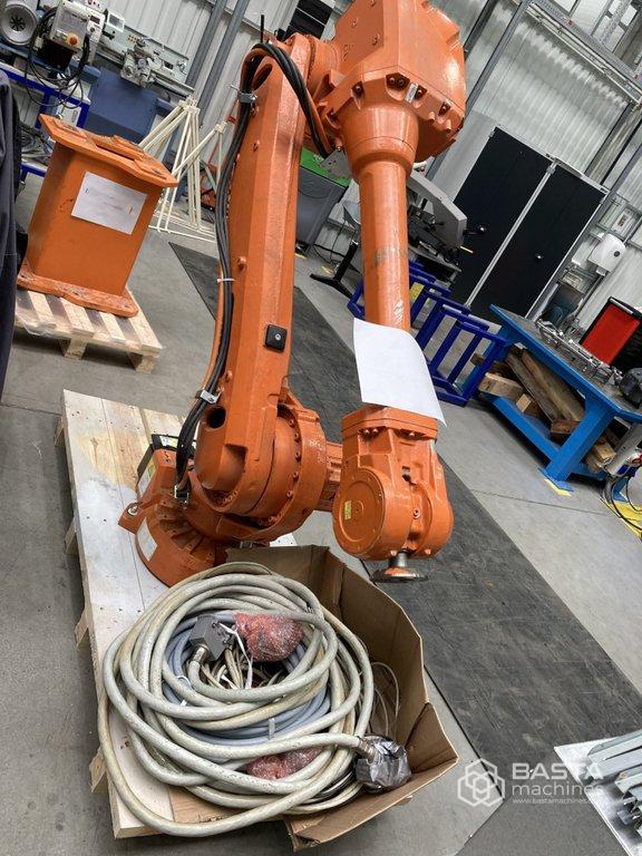 2013 ABB IRB 4600 M2004 Robot