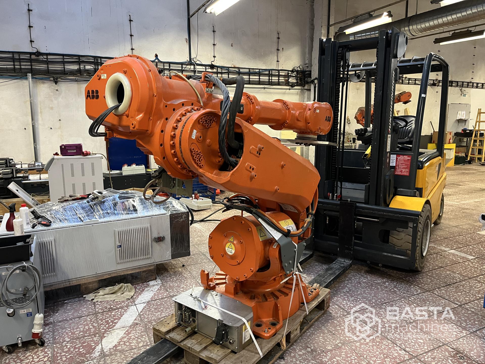 ABB IRB 6640 M2004, IRC5 Roboter