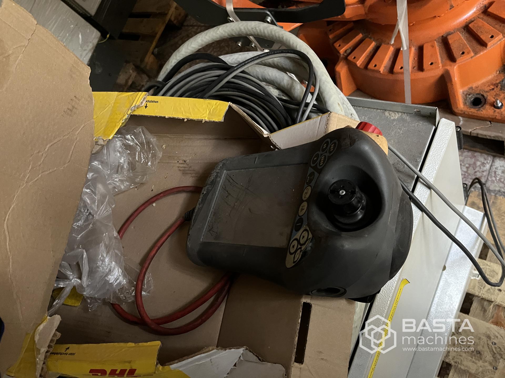 ABB IRB 6640 M2004, IRC5 Roboter