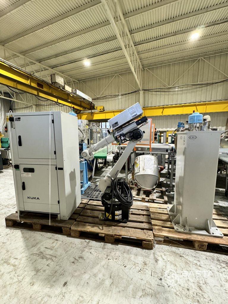2019 KUKA Robot KR8 R2010