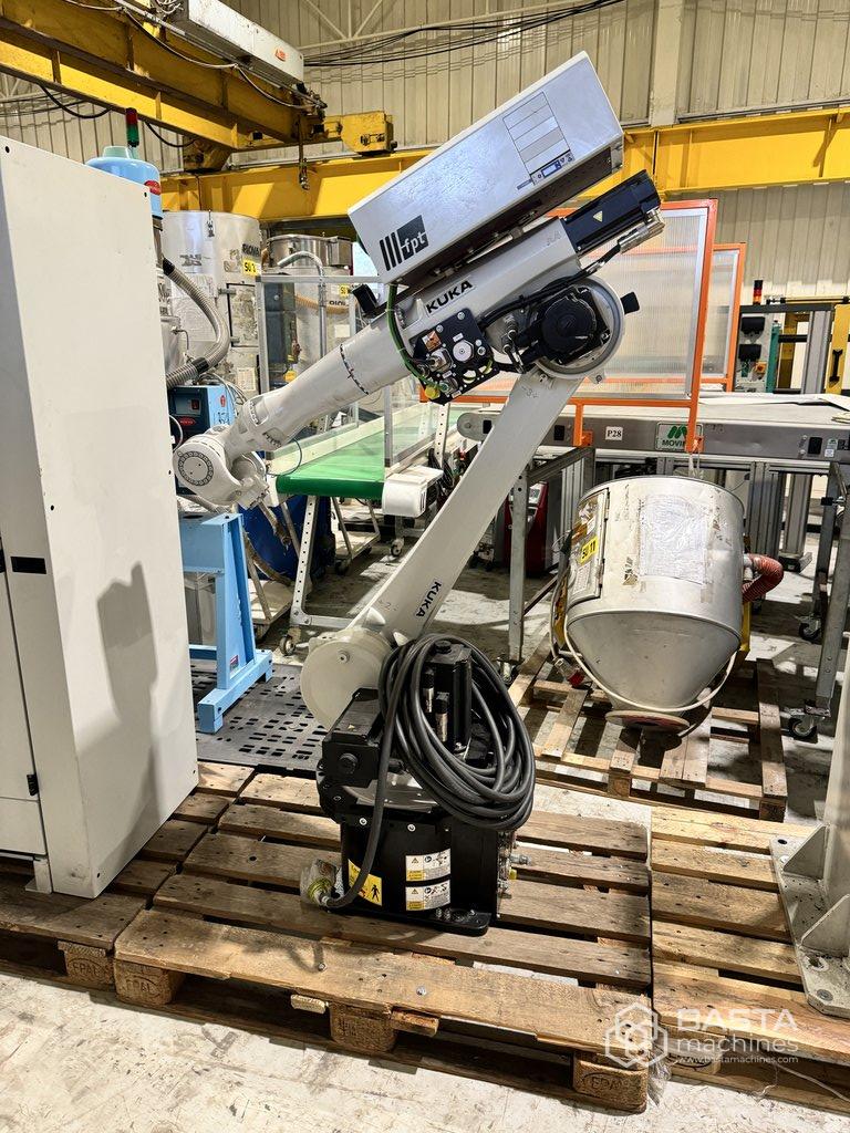 2019 KUKA Robot KR8 R2010