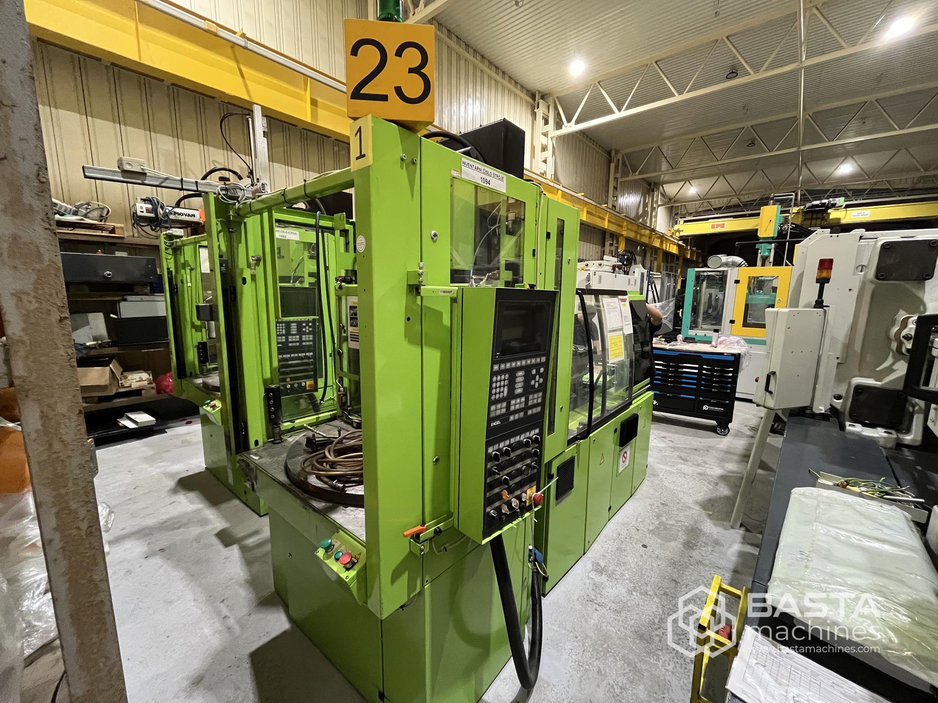 Engel INSERT 330H/90 (2004) vertikaler Drehtisch