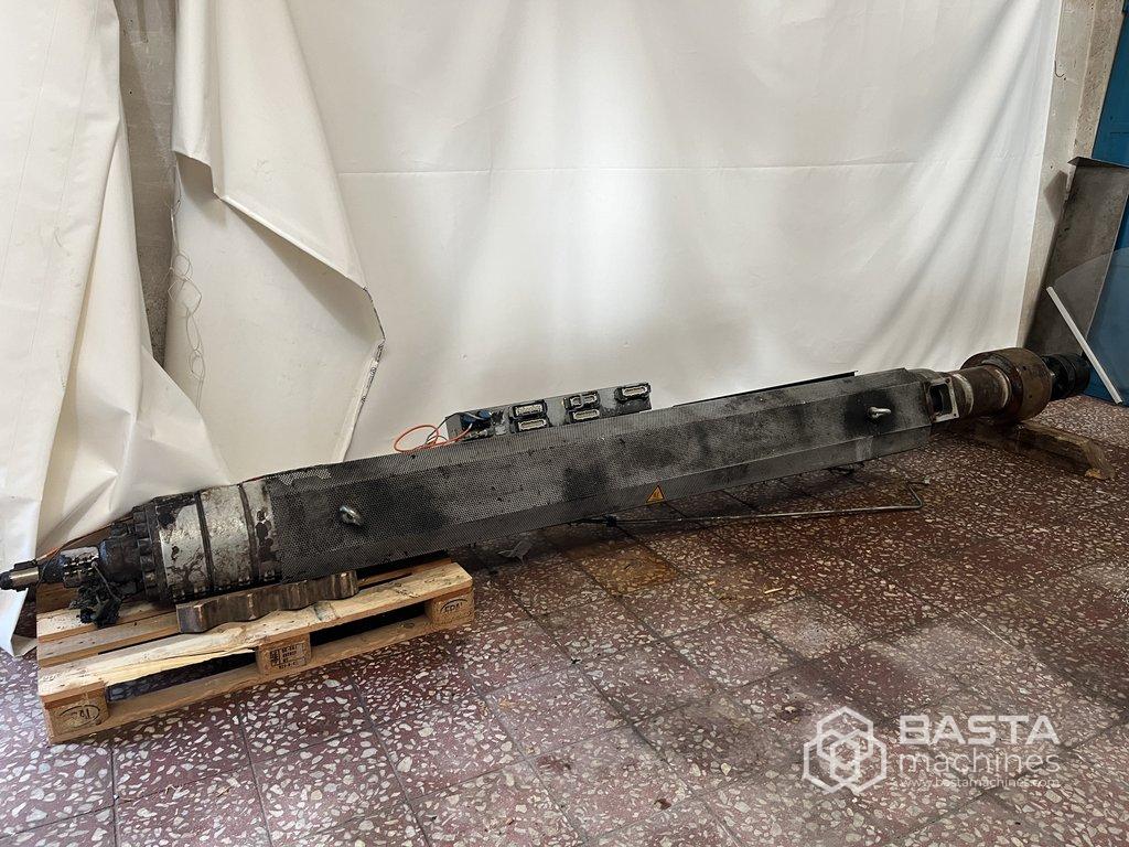 2011 Engel DUO11050/1100T screw, barrel