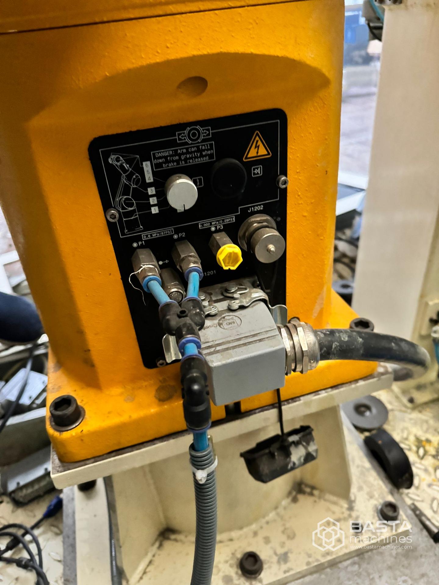 Stäubli RX160 (2009) 6 axes robot