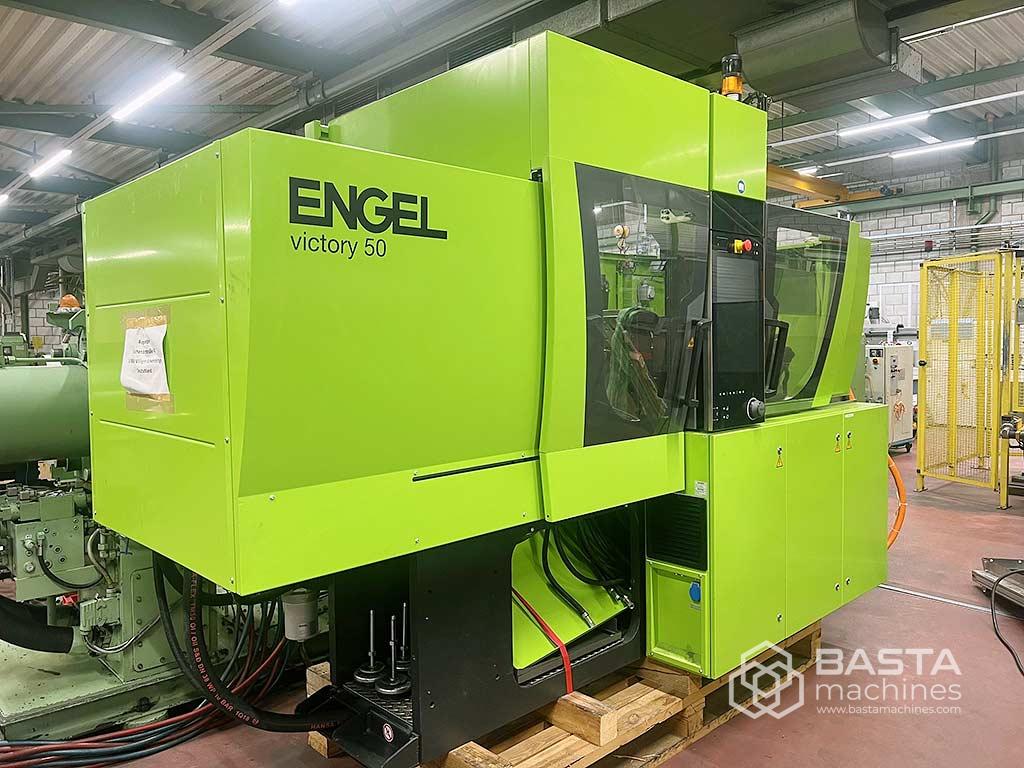 Engel Victory 200/50 Spex (2019) Roboter USP, Förderband