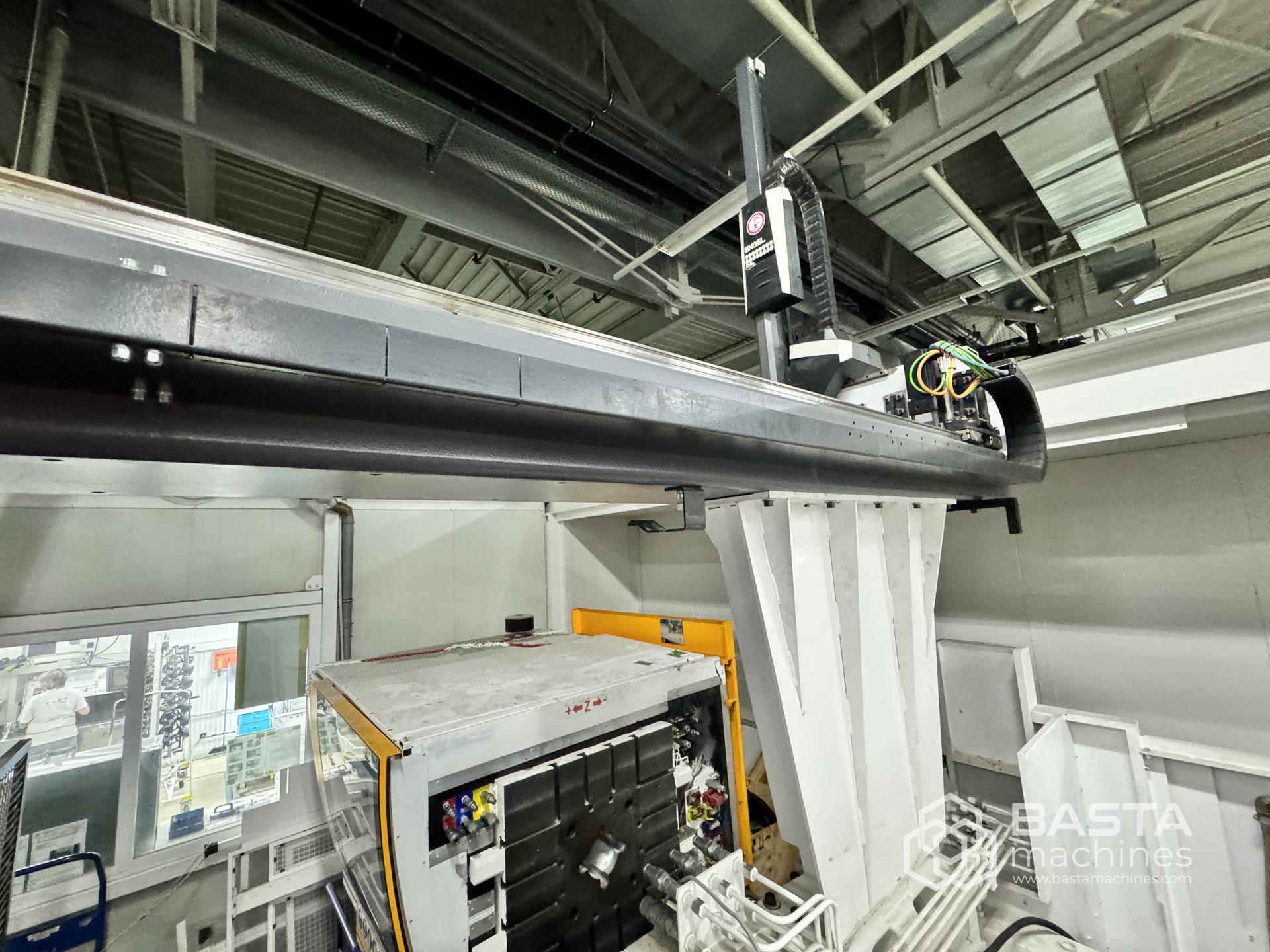 Engel victory 330/180 tech (2015) VIPER40 robot, DUROPLAST
