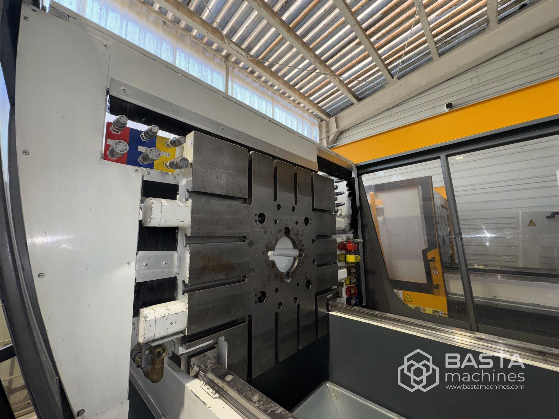 Engel Victory 330/180 tech (2015), Duroplast, Engel VIPER 40 Linearroboter