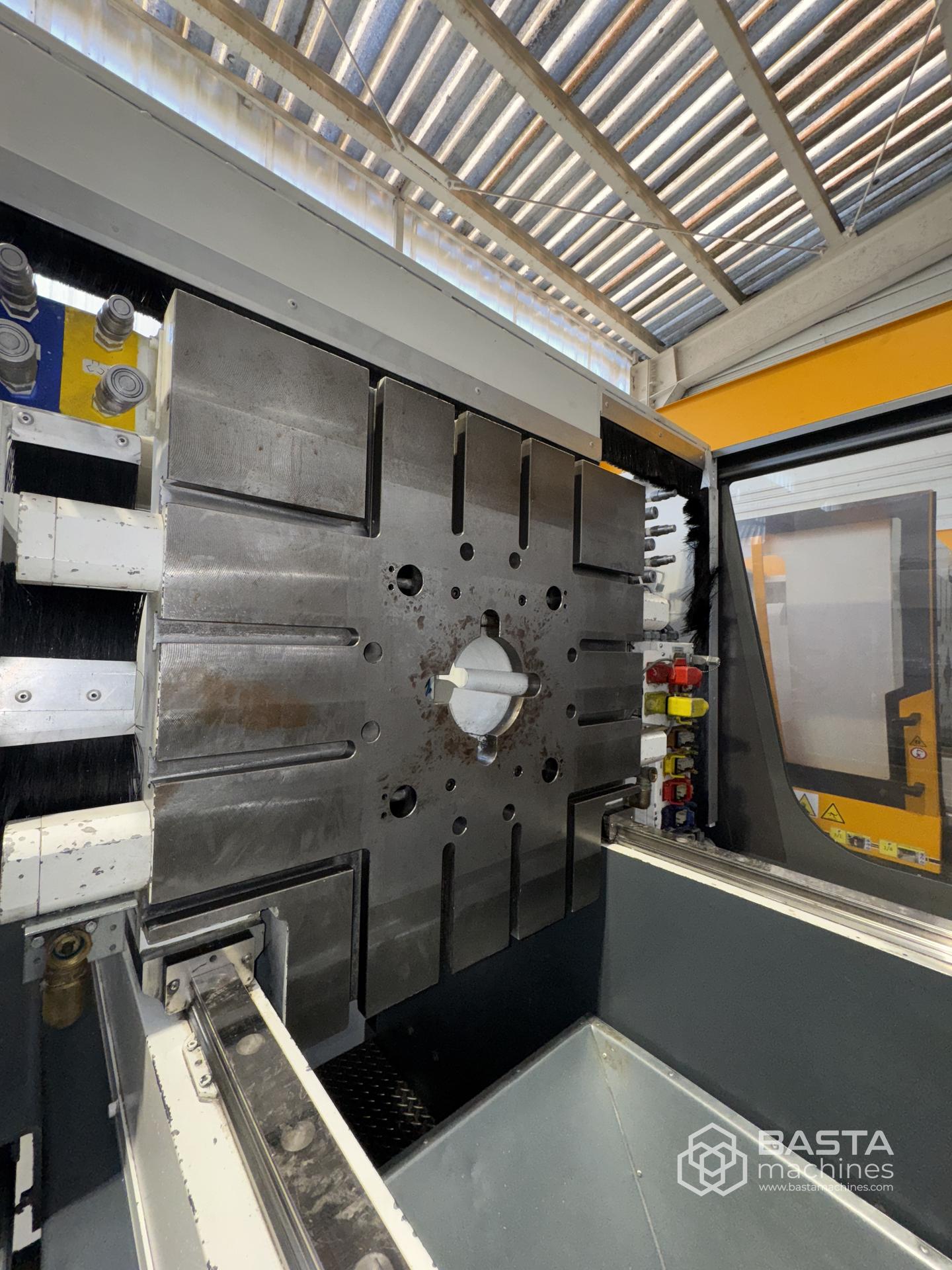 Engel Victory 330/180 tech (2015), Duroplast, Engel VIPER 40 Linearroboter