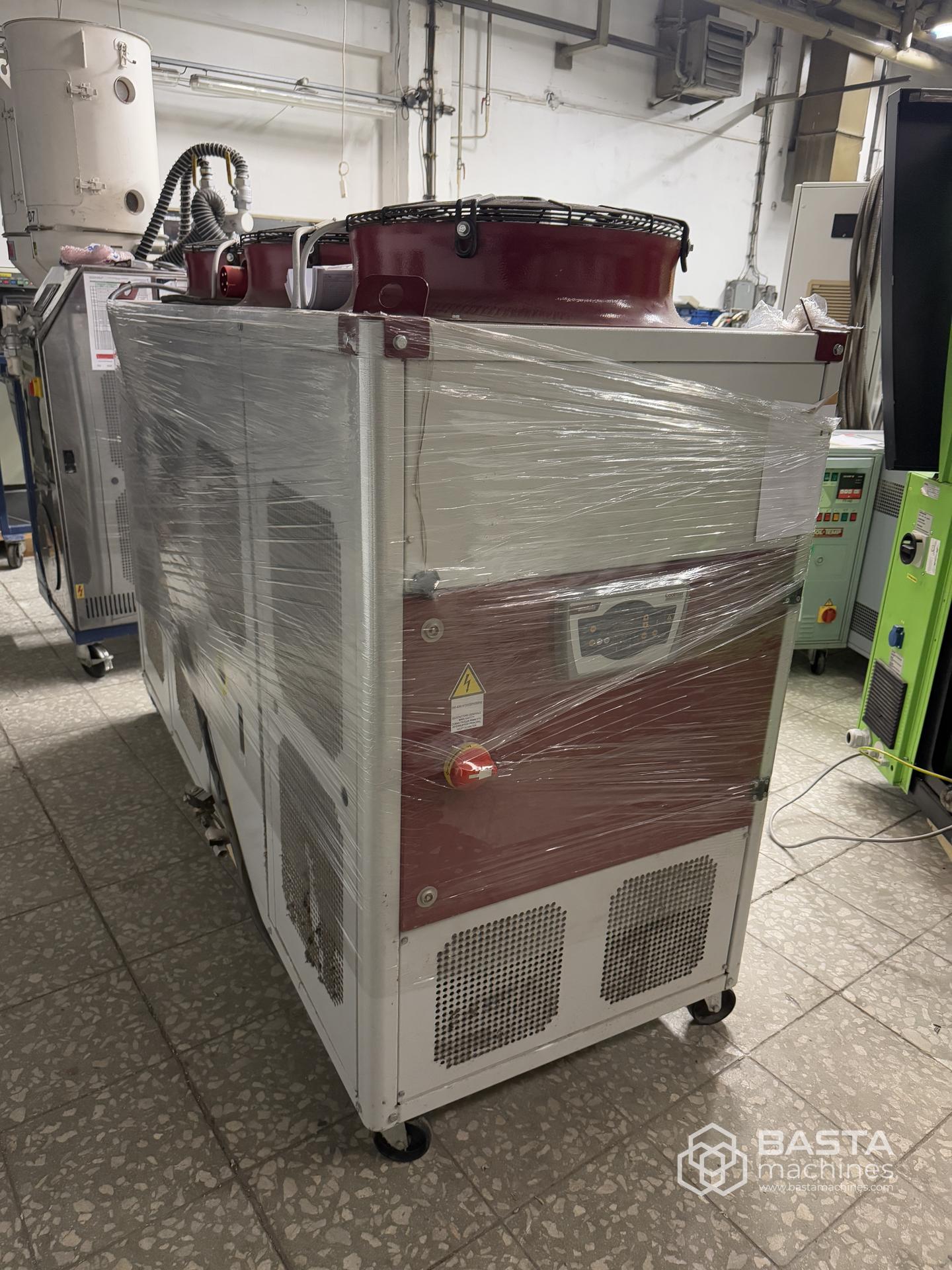 Wittmann Coolmax CX 240 (2018)