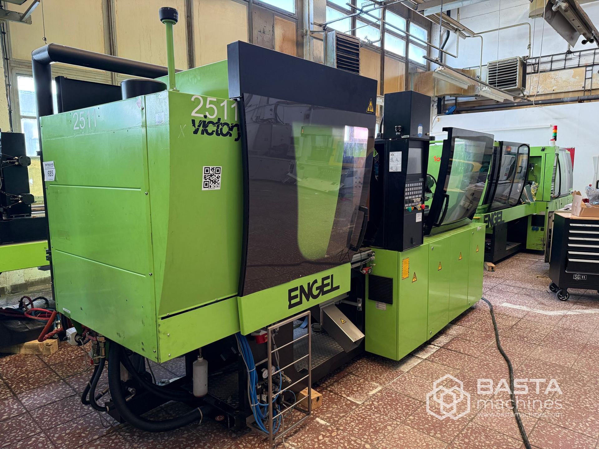 Engel VICTORY 330/60 Tech (2007)