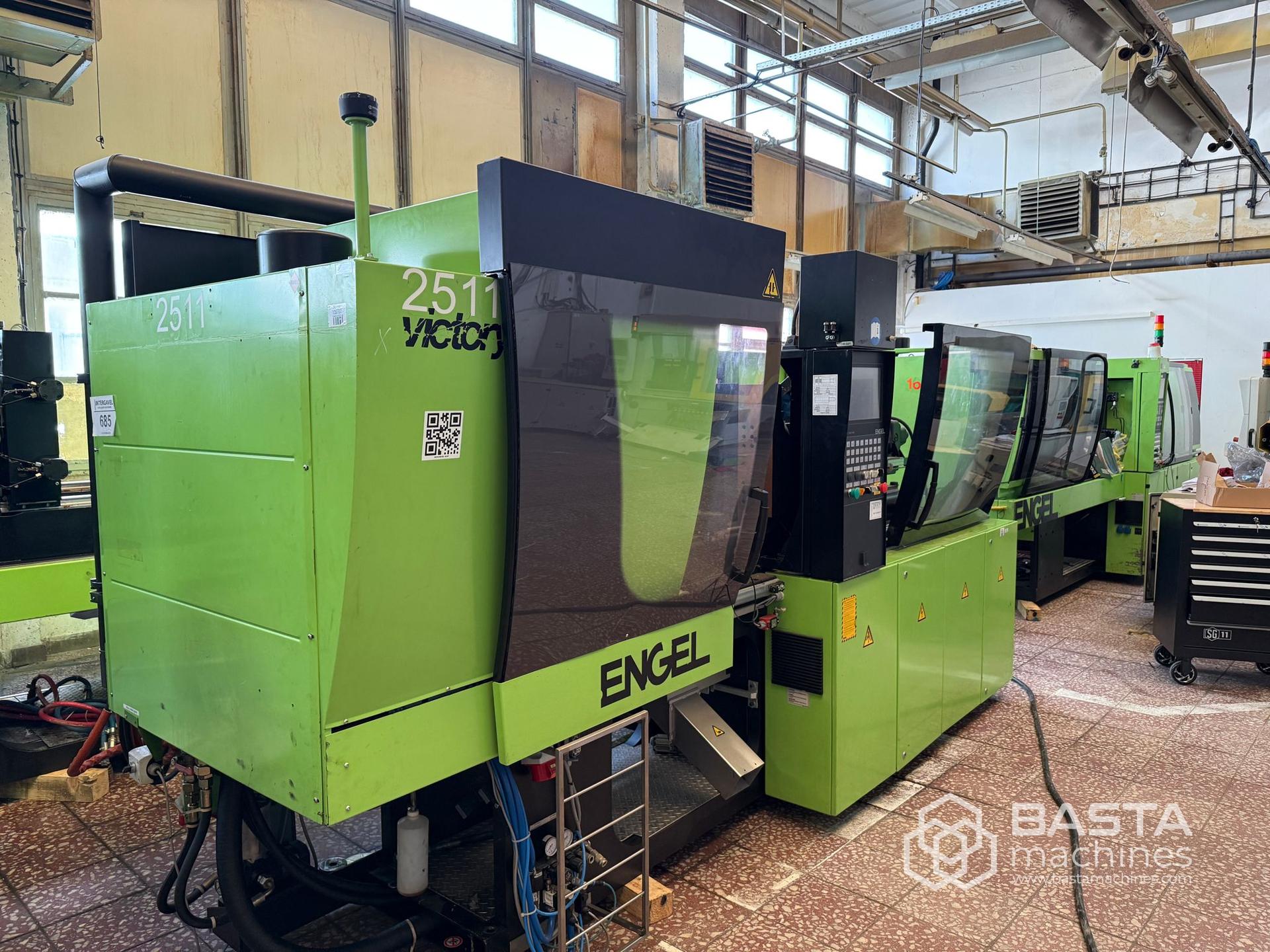 Engel VICTORY 330/60 Tech (2007)