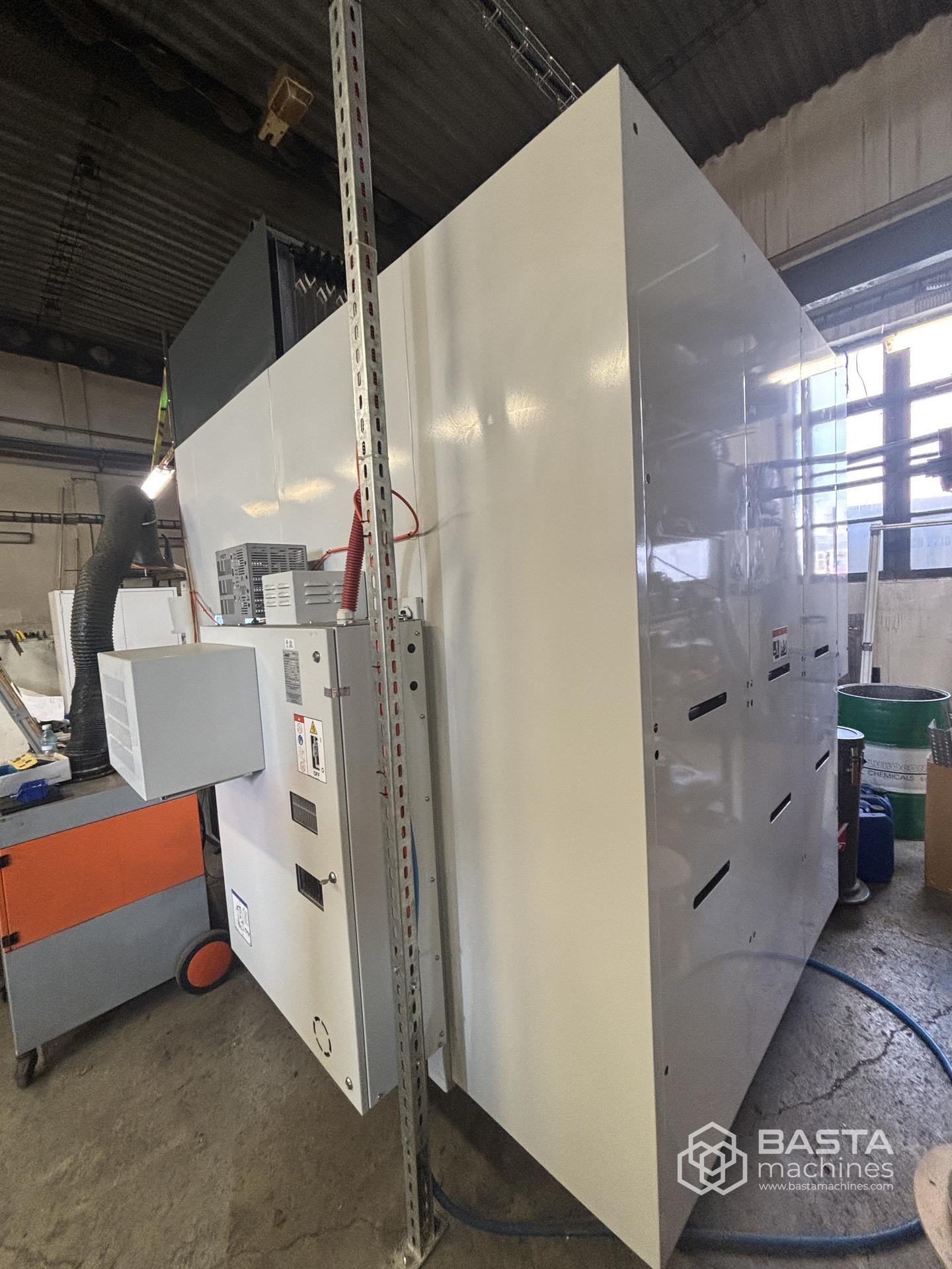 HAAS UMC-750 (2022)