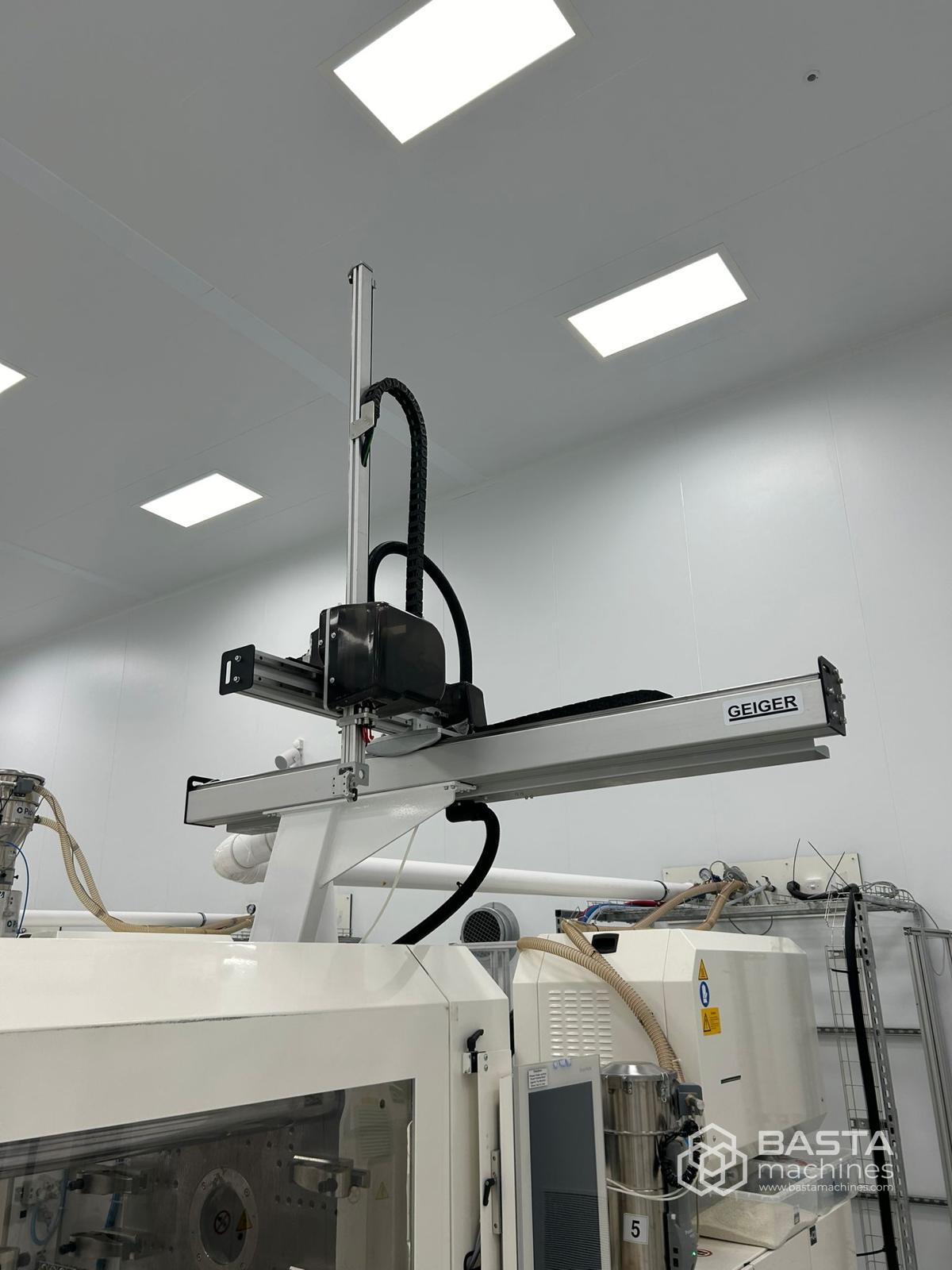 Krauss Maffei 160-750 (2019) + Robot, Medical clean