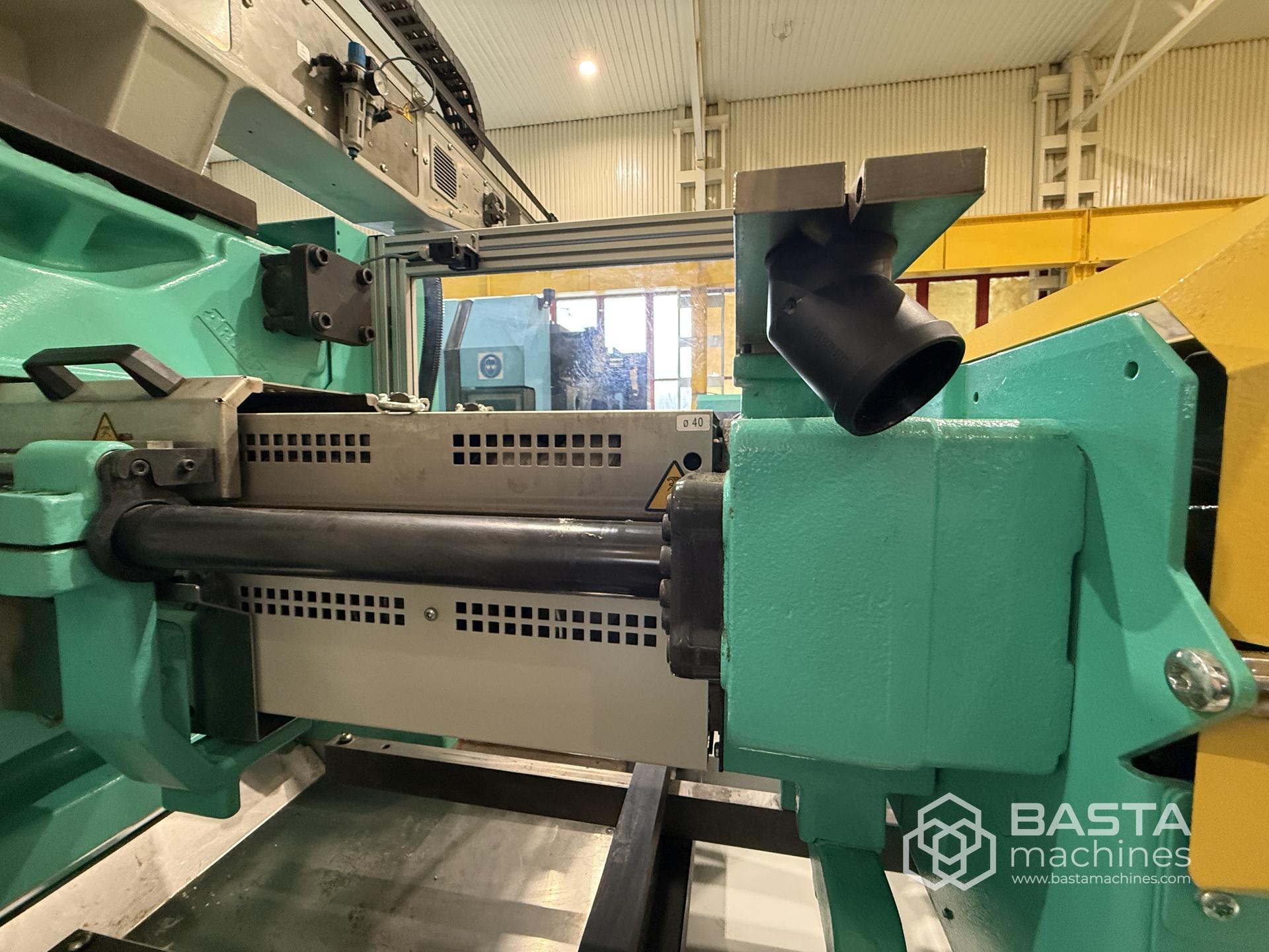 Arburg 570S 1600-400 (2015) Arburg multilift robot