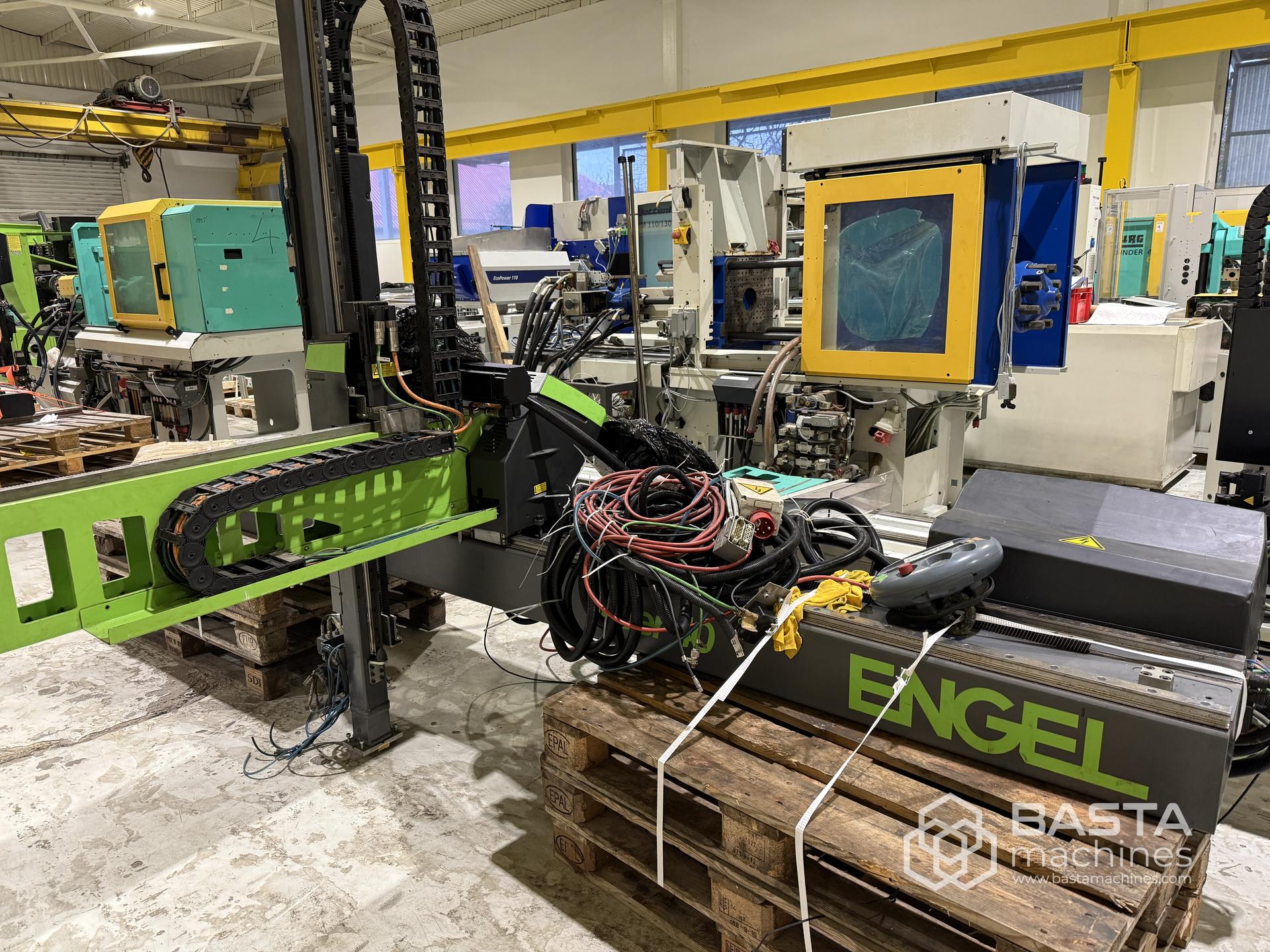 Engel VIPER 40 stand alone linear robot (2011)