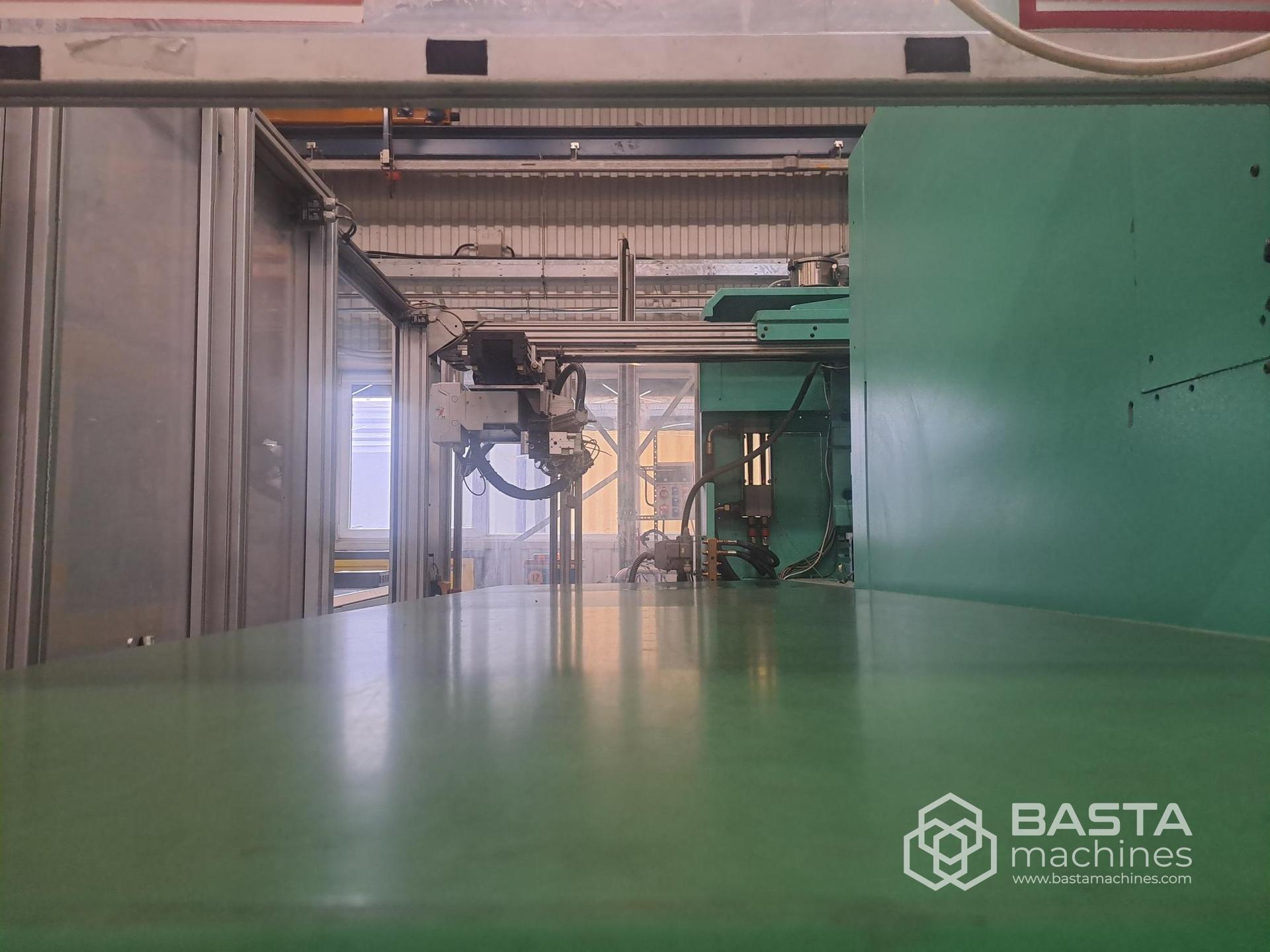 Arburg 630 S 2500 - 1300 with robot Multilift H mit B-Actise (2004)