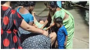 बिलासपुर के  मातृ एवं शिशु अस्पताल में गर्भवती महिला को भर्ती करने से किया इनकार,  बच्चे का पैर बाहर था और अस्पताल बोला- निजी हास्पिटल जाओ...