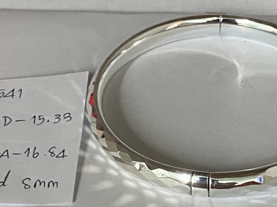 Bangle 541