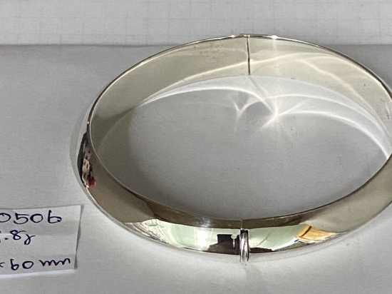 Bangle 506