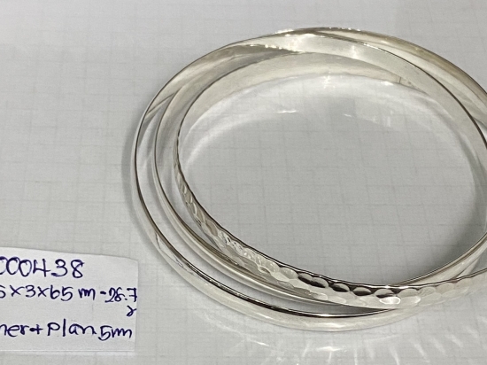 Bangle 438