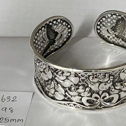 Bangle 632