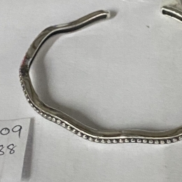 Bangle 809