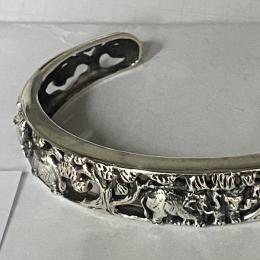 Bangle 891