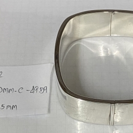 Bangle 512