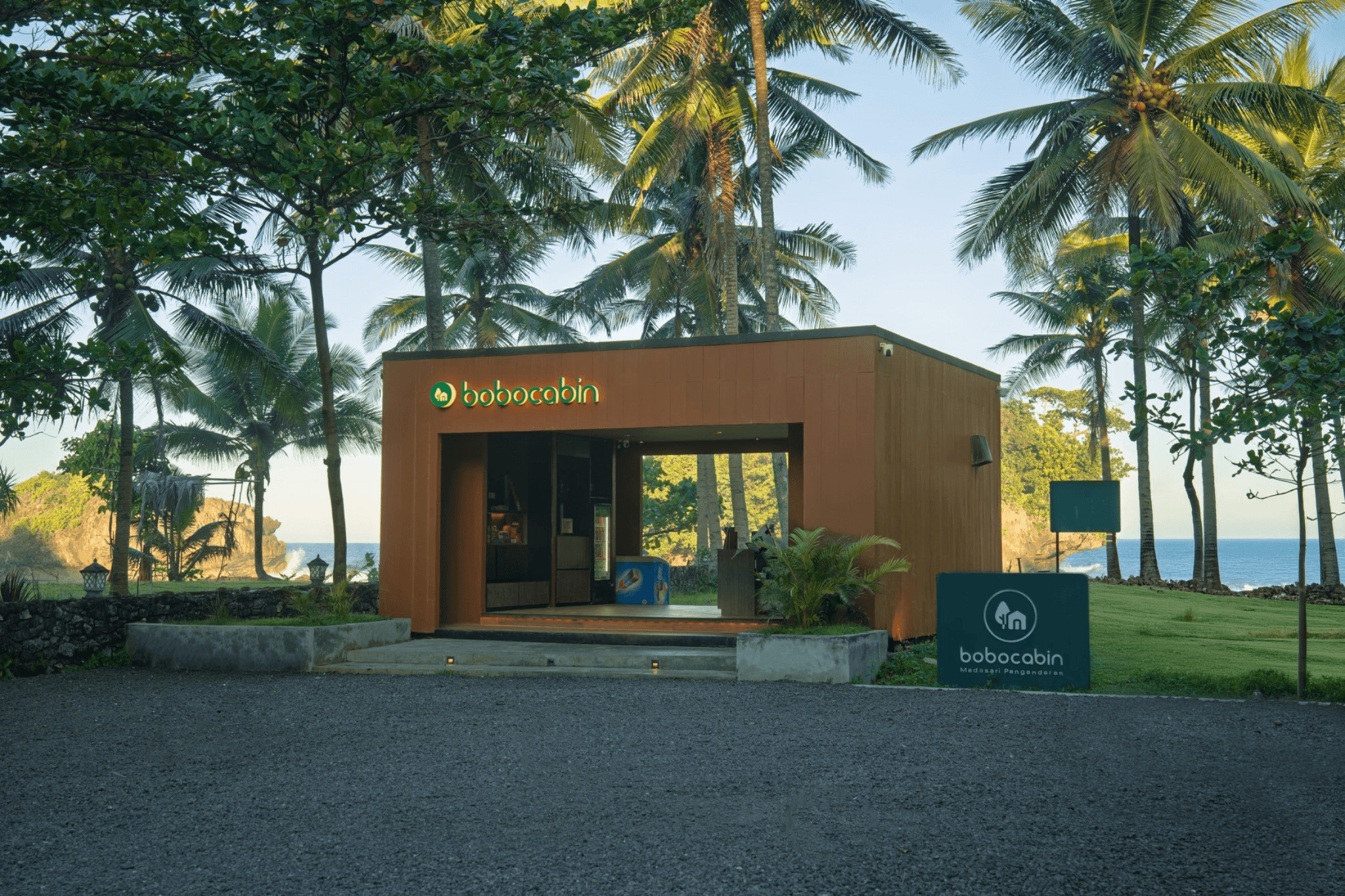 bobocabin madasari pangandaran
