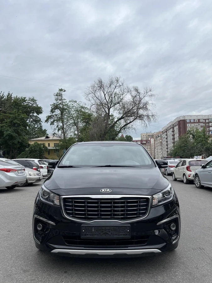 Продажа Kia Carnival III 2019