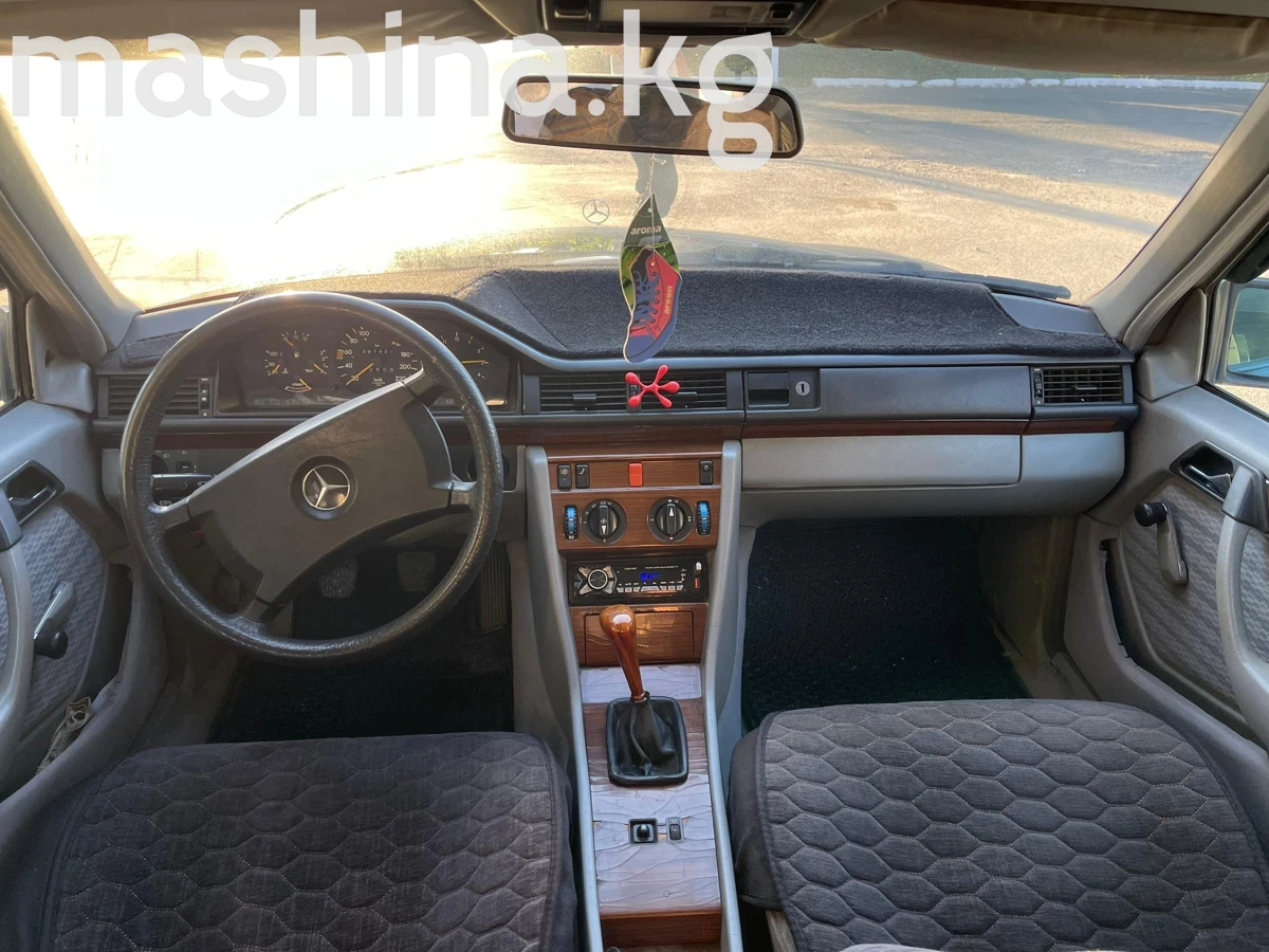 Продажа Mercedes-Benz W124 1989 миниатюра 6