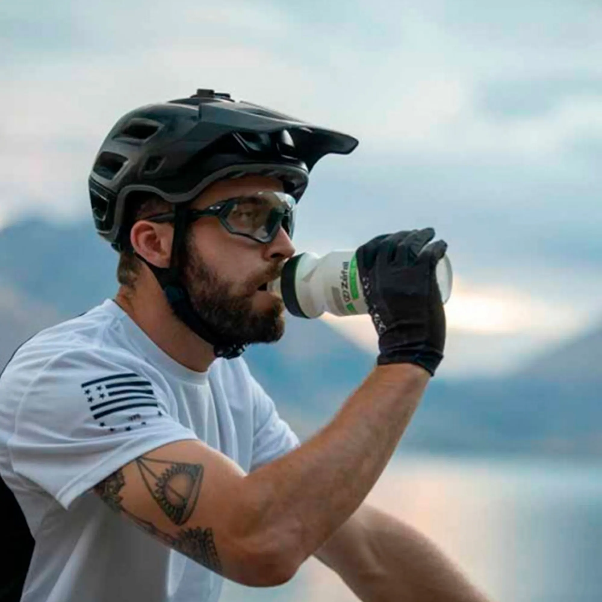 anfora-para-bicicleta-650ml-22oz-sense-pro-65-polipropileno-blanco-verde-1453-zefal-3